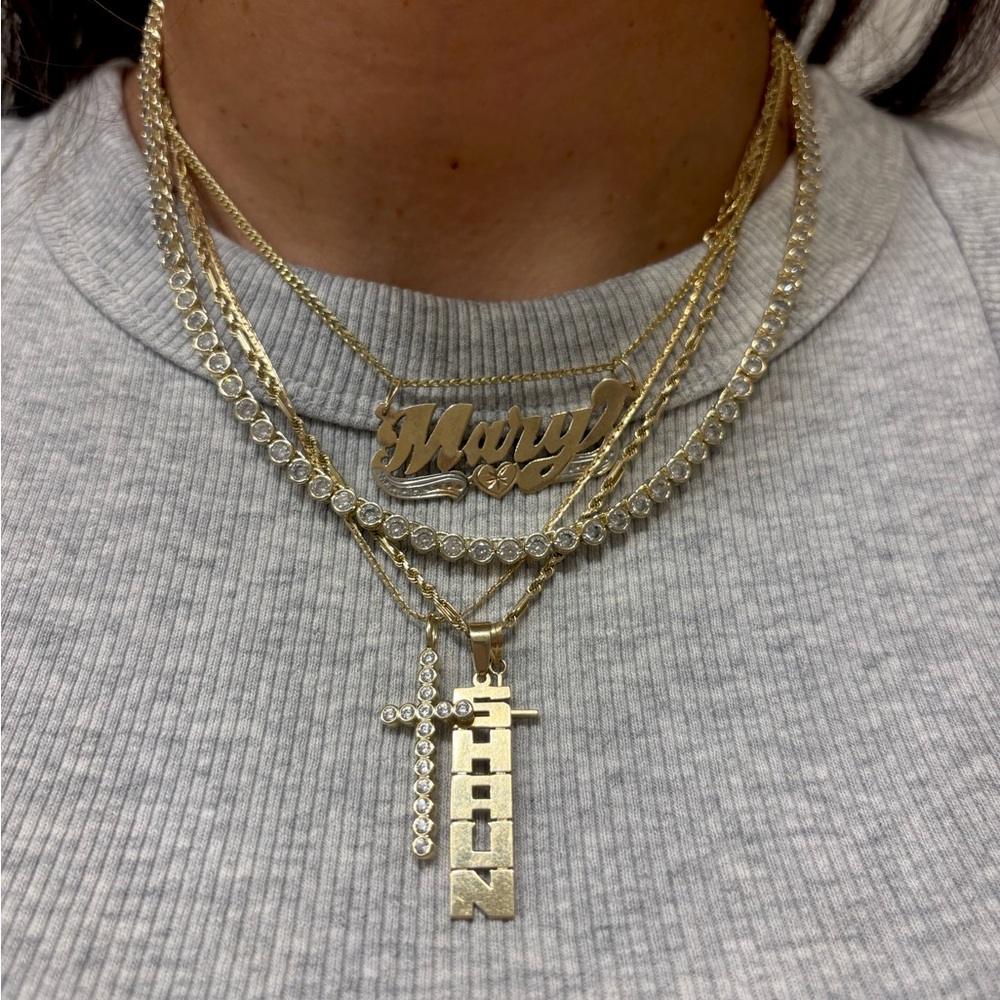 Melinda Maria baroness tennis necklace